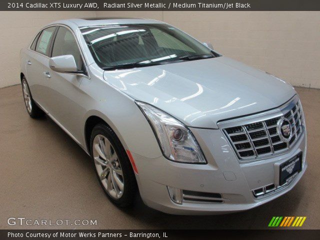 2014 Cadillac XTS Luxury AWD in Radiant Silver Metallic