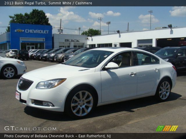 2013 Buick Regal Turbo in Summit White