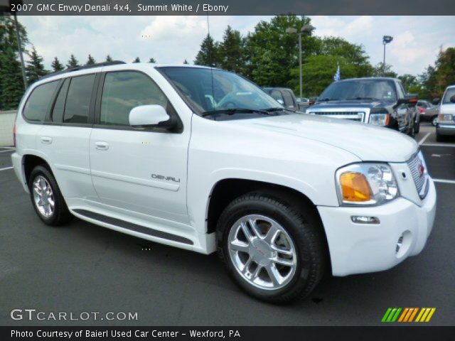 2007 GMC Envoy Denali 4x4 in Summit White