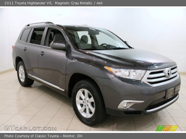 2011 Toyota Highlander V6 in Magnetic Gray Metallic