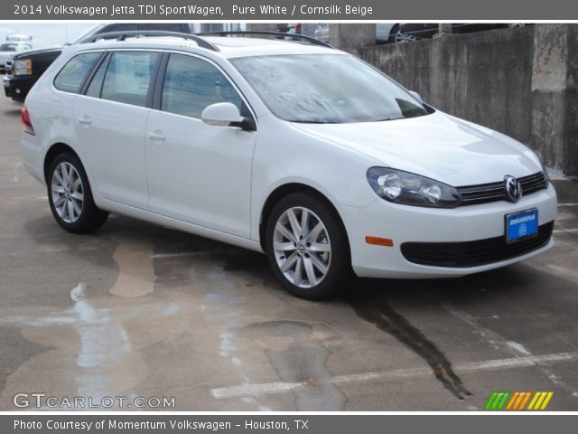 2014 Volkswagen Jetta TDI SportWagen in Pure White