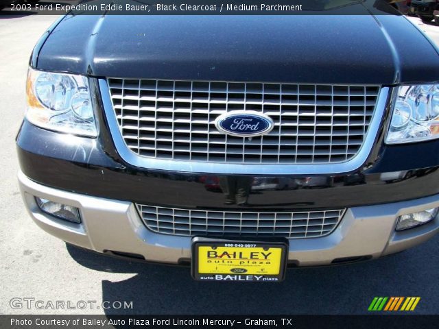 2003 Ford Expedition Eddie Bauer in Black Clearcoat