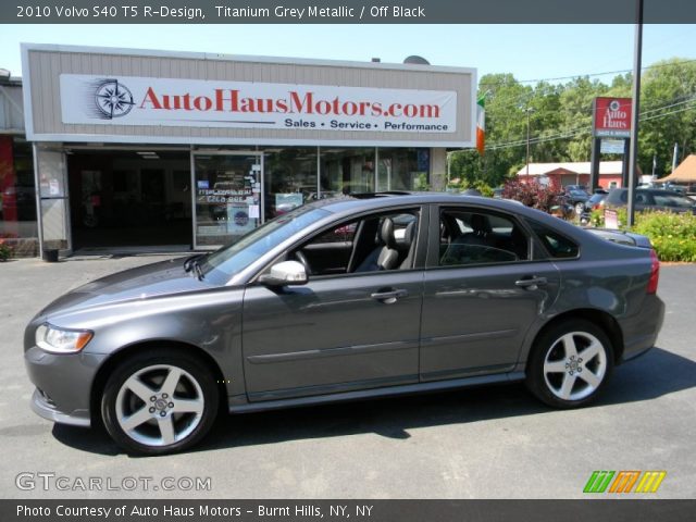 2010 Volvo S40 T5 R-Design in Titanium Grey Metallic