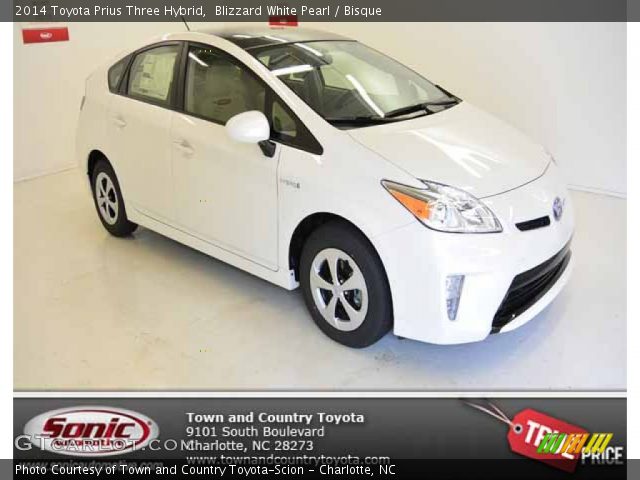 2014 Toyota Prius Three Hybrid in Blizzard White Pearl