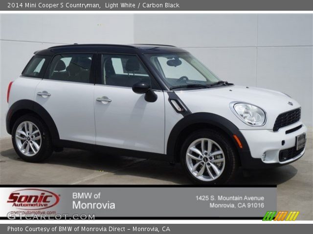 2014 Mini Cooper S Countryman in Light White