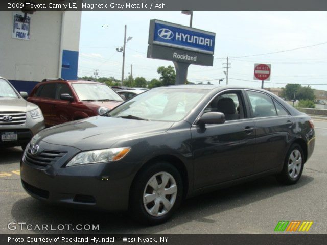 2009 Toyota Camry LE in Magnetic Gray Metallic