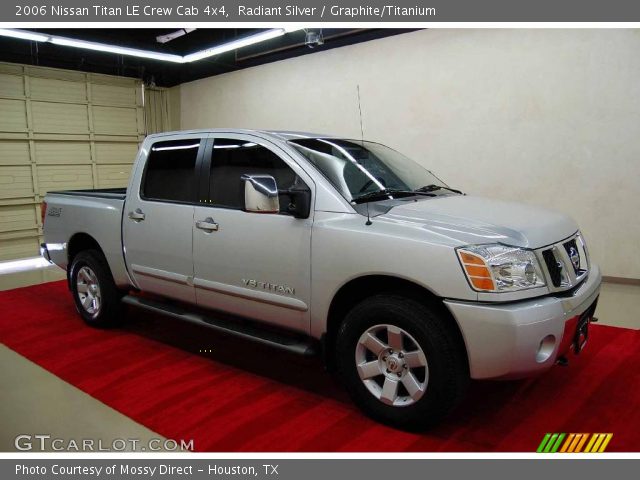 2006 Nissan Titan LE Crew Cab 4x4 in Radiant Silver