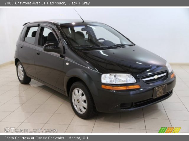 2005 Chevrolet Aveo LT Hatchback in Black
