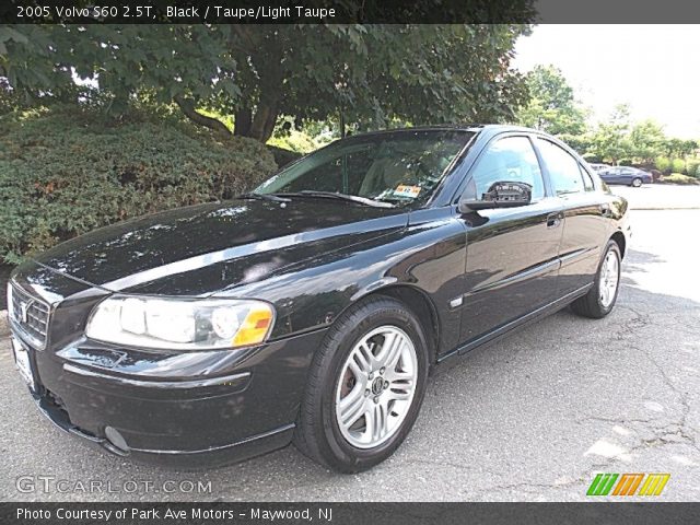 2005 Volvo S60 2.5T in Black