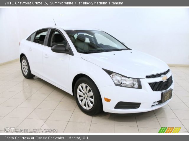 2011 Chevrolet Cruze LS in Summit White