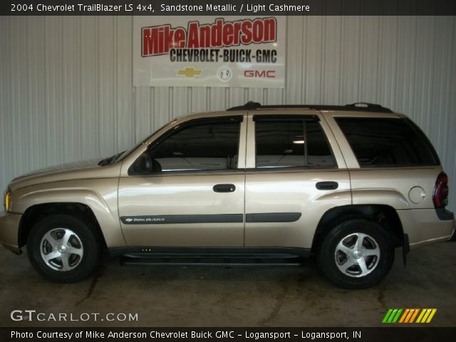 2004 Chevrolet TrailBlazer LS 4x4 in Sandstone Metallic