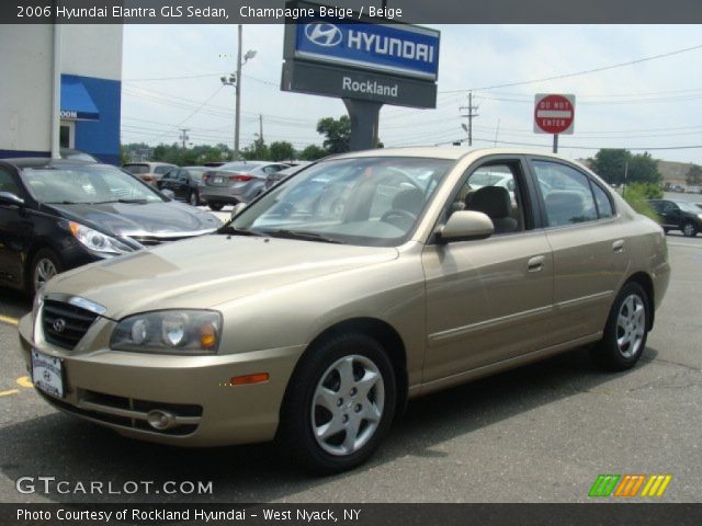 2006 Hyundai Elantra GLS Sedan in Champagne Beige