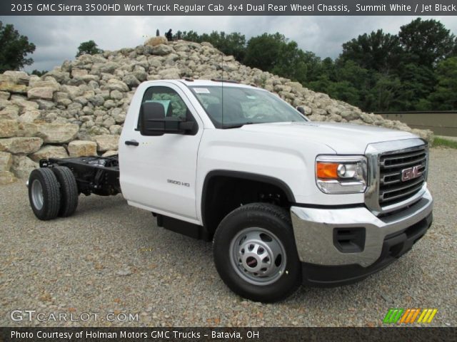 2015 GMC Sierra 3500HD Work Truck Regular Cab 4x4 Dual Rear Wheel Chassis in Summit White