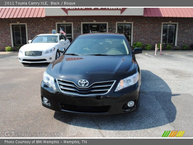 2011 Toyota Camry XLE in Black