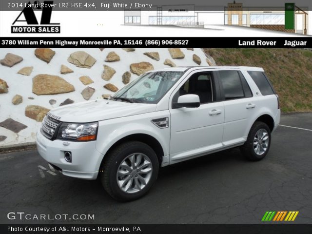 2014 Land Rover LR2 HSE 4x4 in Fuji White