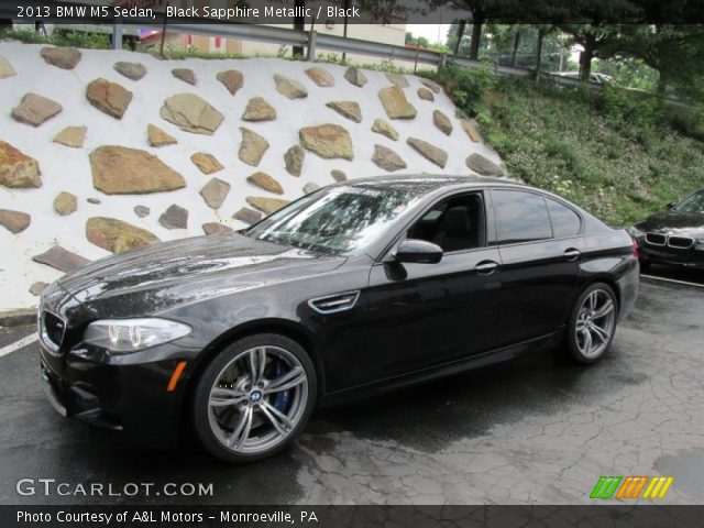 2013 BMW M5 Sedan in Black Sapphire Metallic