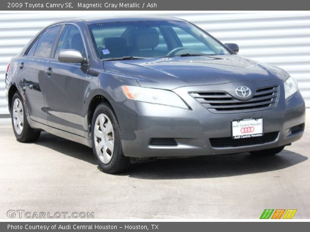 2009 Toyota Camry SE in Magnetic Gray Metallic