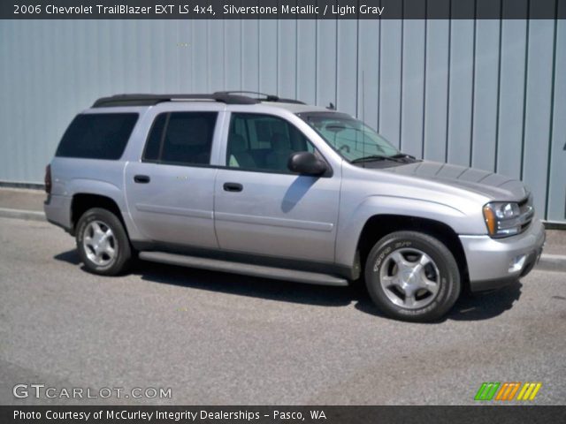 2006 Chevrolet TrailBlazer EXT LS 4x4 in Silverstone Metallic