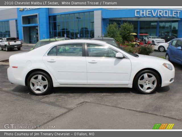 2010 Chevrolet Malibu LT Sedan in White Diamond Tricoat