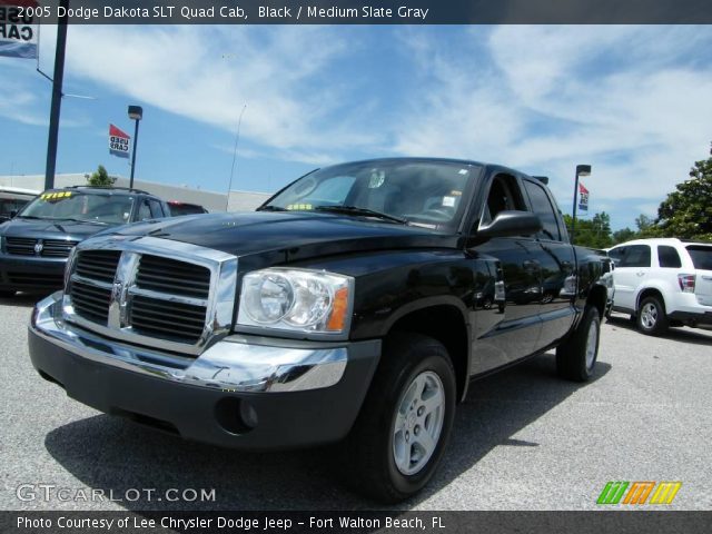 2005 Dodge Dakota SLT Quad Cab in Black
