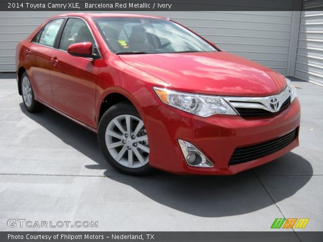 2014 Toyota Camry XLE in Barcelona Red Metallic