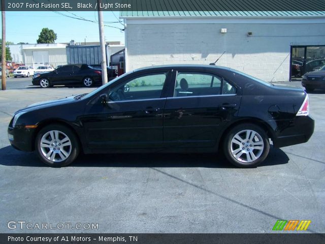 2007 Ford Fusion SEL in Black