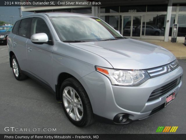 2014 Mitsubishi Outlander SE in Cool Silver Metallic