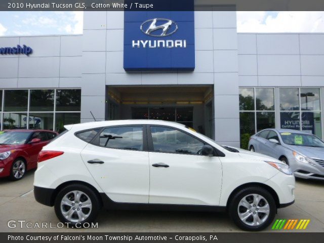 2010 Hyundai Tucson GLS in Cotton White