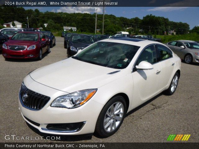 2014 Buick Regal AWD in White Diamond Tricoat