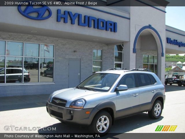 2009 Hyundai Tucson SE V6 4WD in Alpine Frost