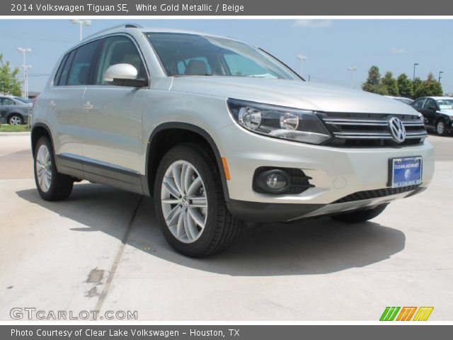 2014 Volkswagen Tiguan SE in White Gold Metallic