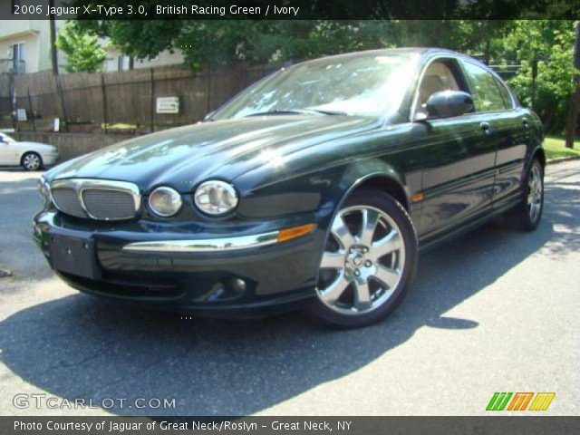 2006 Jaguar X-Type 3.0 in British Racing Green