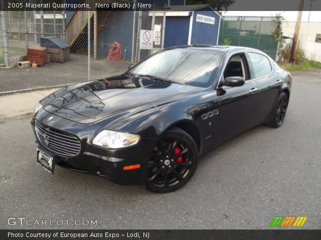 2005 Maserati Quattroporte  in Nero (Black)