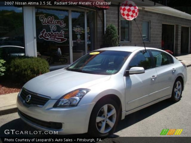 2007 Nissan Altima 3.5 SE in Radiant Silver Metallic
