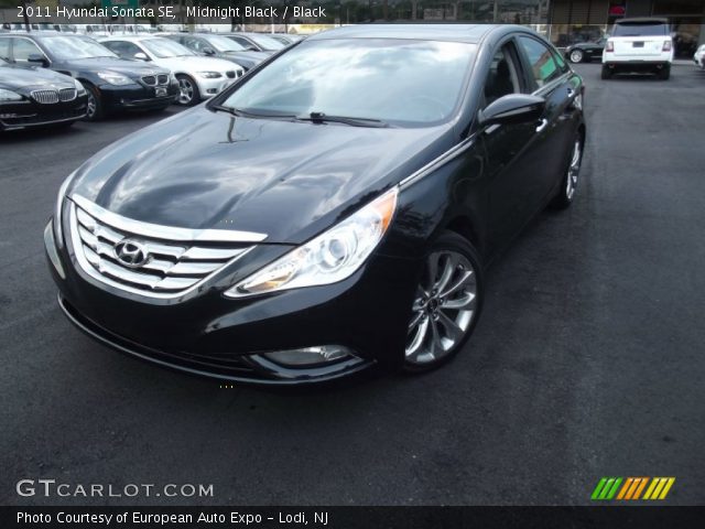 2011 Hyundai Sonata SE in Midnight Black