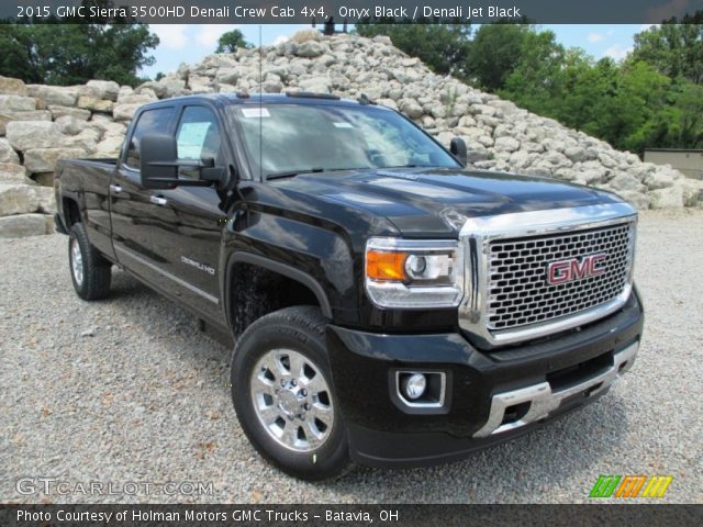 2015 GMC Sierra 3500HD Denali Crew Cab 4x4 in Onyx Black