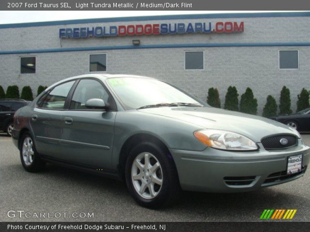 2007 Ford Taurus SEL in Light Tundra Metallic