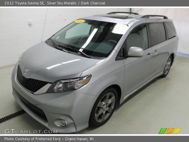 2012 Toyota Sienna SE in Silver Sky Metallic