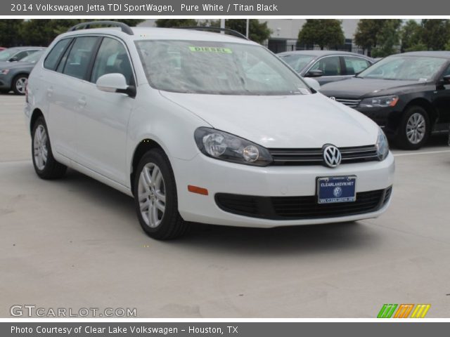2014 Volkswagen Jetta TDI SportWagen in Pure White