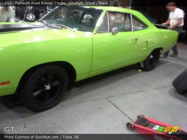 1970 Plymouth Road Runner Coupe in Limelight Green