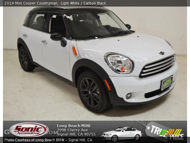 2014 Mini Cooper Countryman in Light White