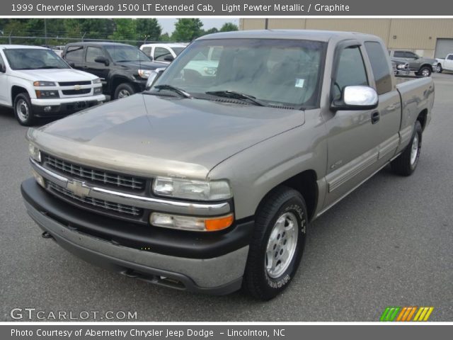 1999 Chevrolet Silverado 1500 LT Extended Cab in Light Pewter Metallic