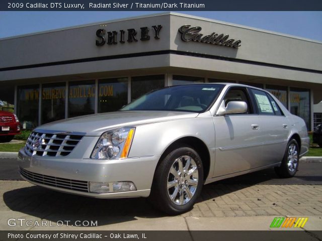 2009 Cadillac DTS Luxury in Radiant Silver