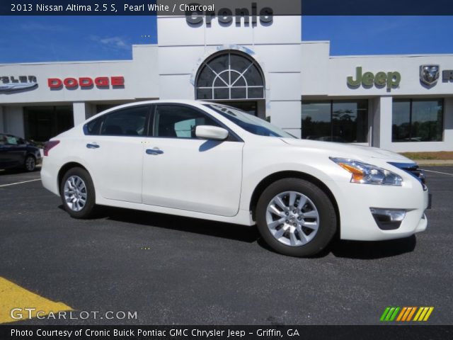 2013 Nissan Altima 2.5 S in Pearl White