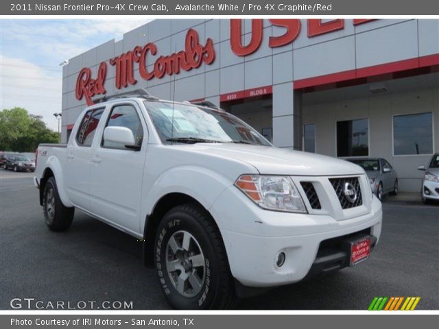 2011 Nissan Frontier Pro-4X Crew Cab in Avalanche White