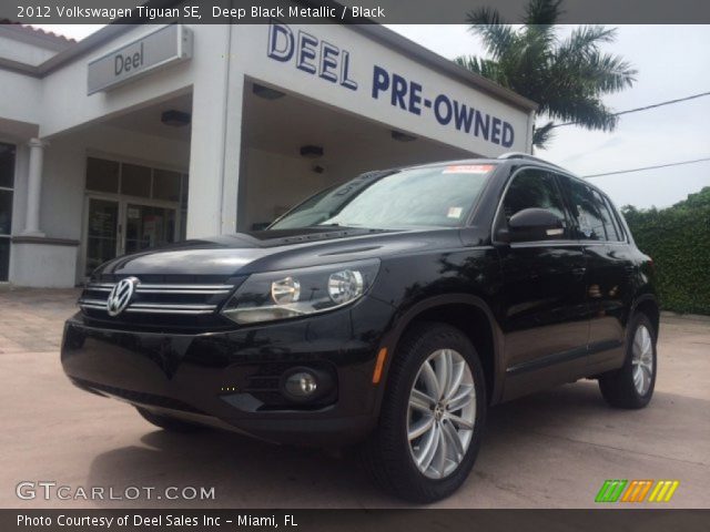 2012 Volkswagen Tiguan SE in Deep Black Metallic