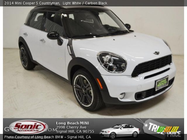 2014 Mini Cooper S Countryman in Light White