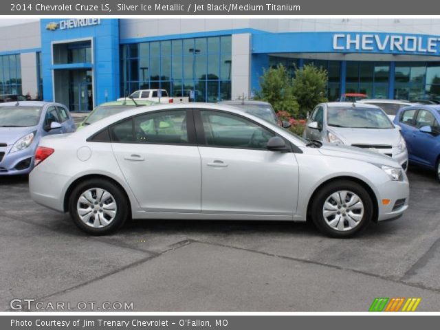 2014 Chevrolet Cruze LS in Silver Ice Metallic