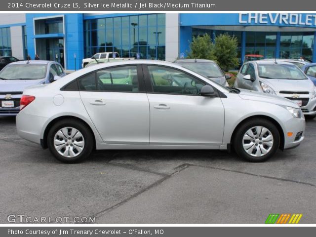 2014 Chevrolet Cruze LS in Silver Ice Metallic