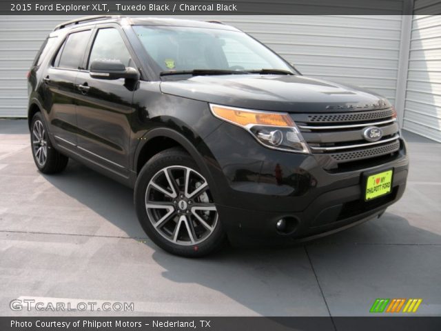 2015 Ford Explorer XLT in Tuxedo Black